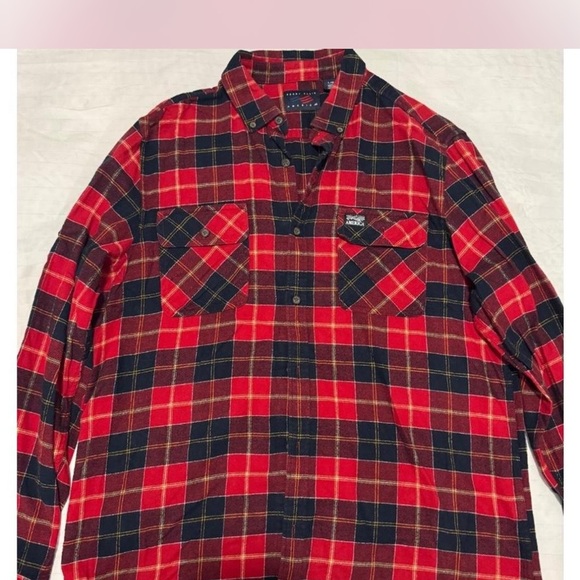 Perry Ellis Red and Black Checkered Men's Shirt - Picture 5 of 7